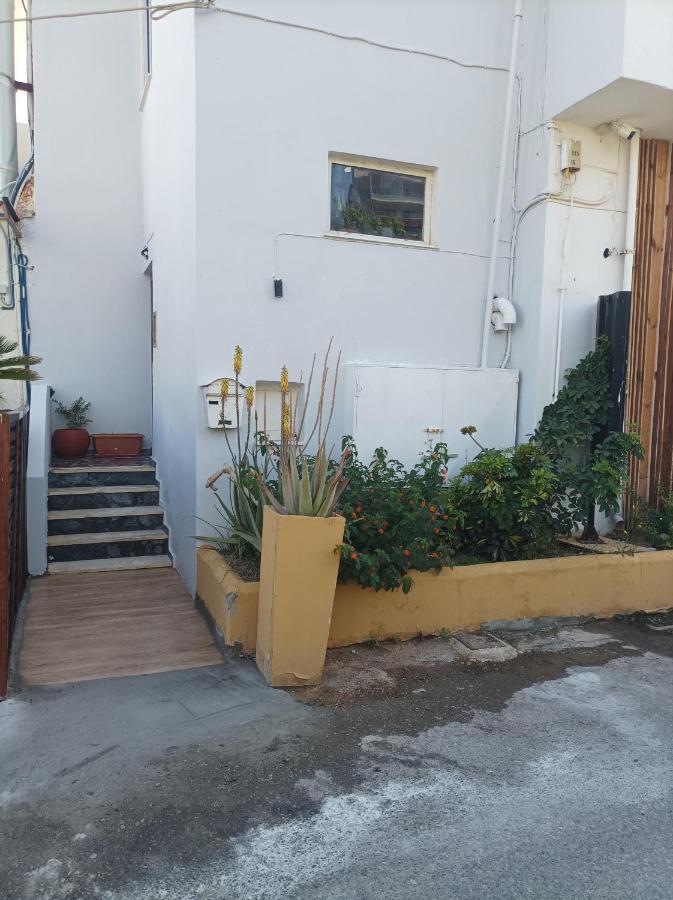 Beachfront Apartment Rethymno  Ngoại thất bức ảnh