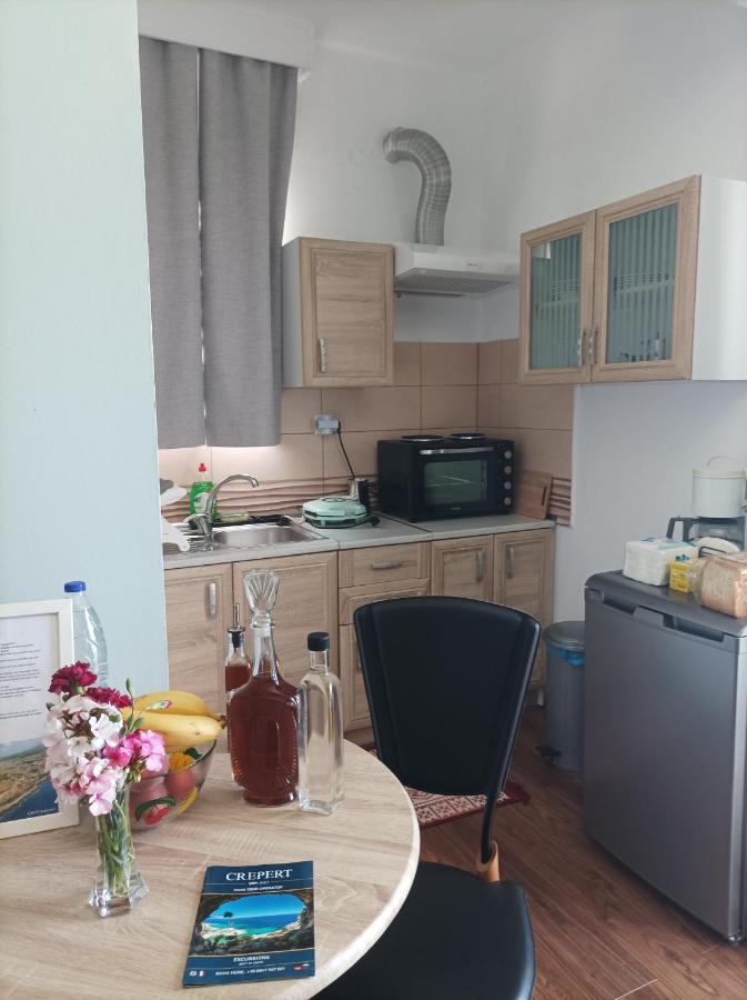 Beachfront Apartment Rethymno  Ngoại thất bức ảnh