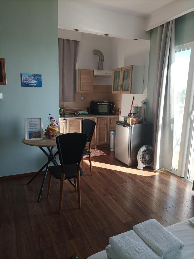 Beachfront Apartment Rethymno  Ngoại thất bức ảnh
